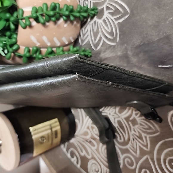 Crossbody Purse - Picture 7 of 9